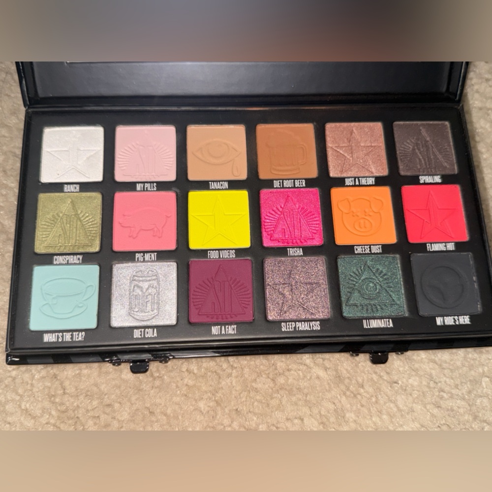 Jeffree Star Eyeshadow Palette - Bold Colors